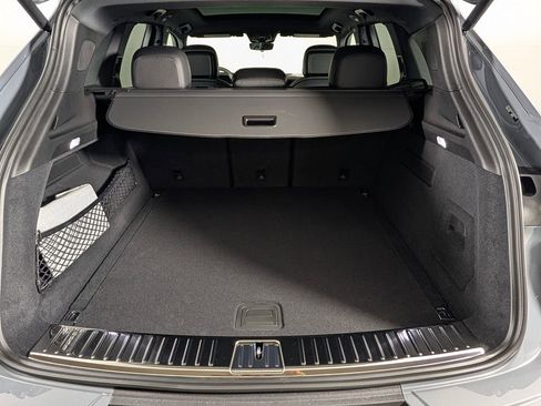 New 2026 Porsche Cayenne image 17