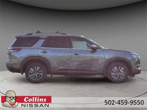 New 2025 Nissan Pathfinder SV image 9