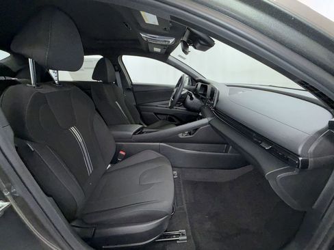 New 2026 Hyundai Elantra SEL Sport Premium FWD image 5