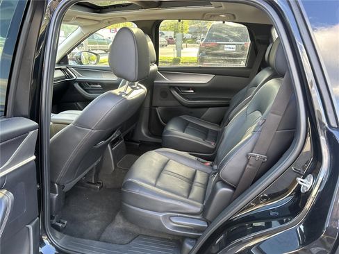 Used 2024 MAZDA CX-90 3.3 Turbo w/ Premium Package image 12