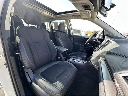 Used 2023 Subaru Forester Premium image 15