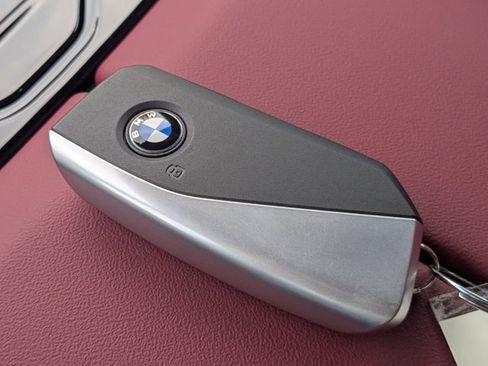 New 2026 BMW 530i xDrive w/ Executive Package image 32