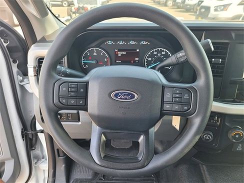 New 2025 Ford F350 XL w/ XL Chrome Package image 9