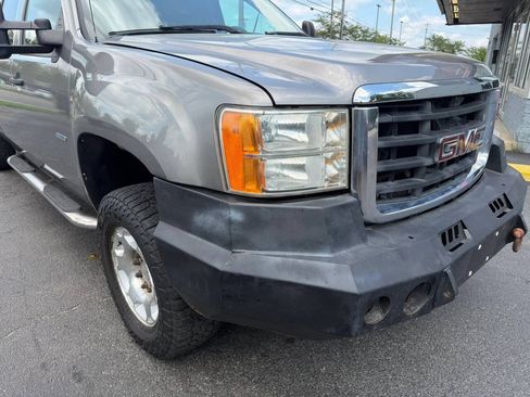 Used 2008 GMC Sierra 3500 SLE w/ Convenience Package AWD/4WD image 50