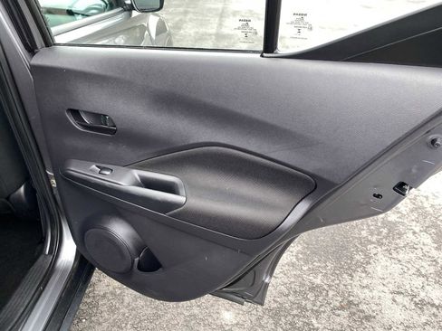 Used 2024 Nissan Kicks S image 33