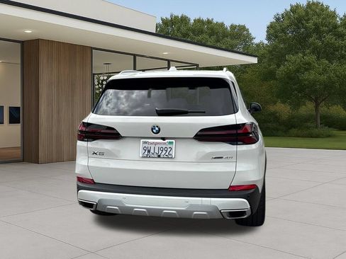 Used 2026 BMW X5 xDrive40i w/ Premium Package AWD/4WD image 9