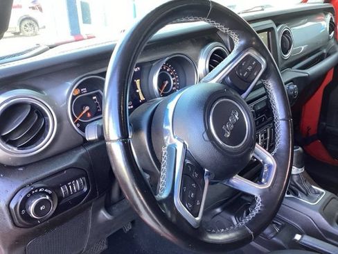 Used 2020 Jeep Wrangler Unlimited Sahara AWD/4WD image 25