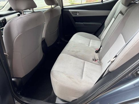 Used 2015 Toyota Corolla LE FWD image 16