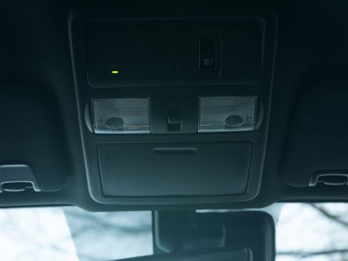 Used 2024 Nissan Titan PRO-4X w/ Pro-4x Convenience Package image 37