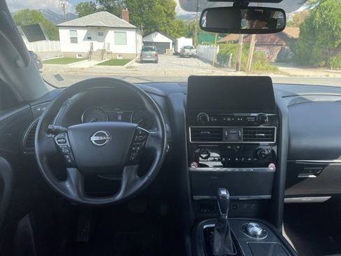 Used 2023 Nissan Armada SV image 9