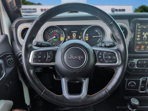 Used 2021 Jeep Wrangler Unlimited Sahara AWD/4WD image 17