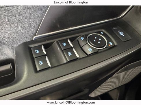 Used 2025 Ford F150 Lariat AWD/4WD image 41