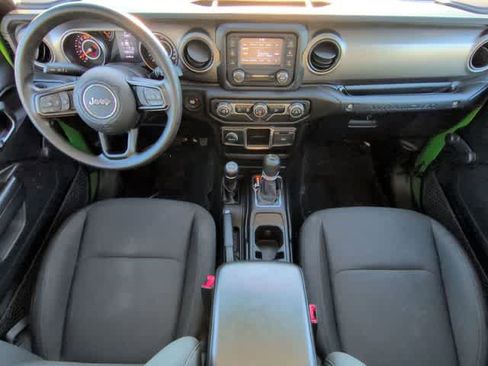 Used 2019 Jeep Wrangler Sport image 15