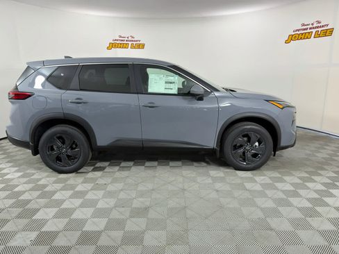 New 2026 Nissan Rogue SV AWD/4WD image 7