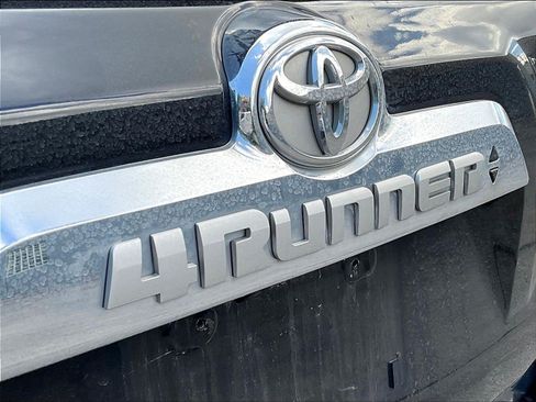 Used 2021 Toyota 4Runner Limited AWD/4WD image 24