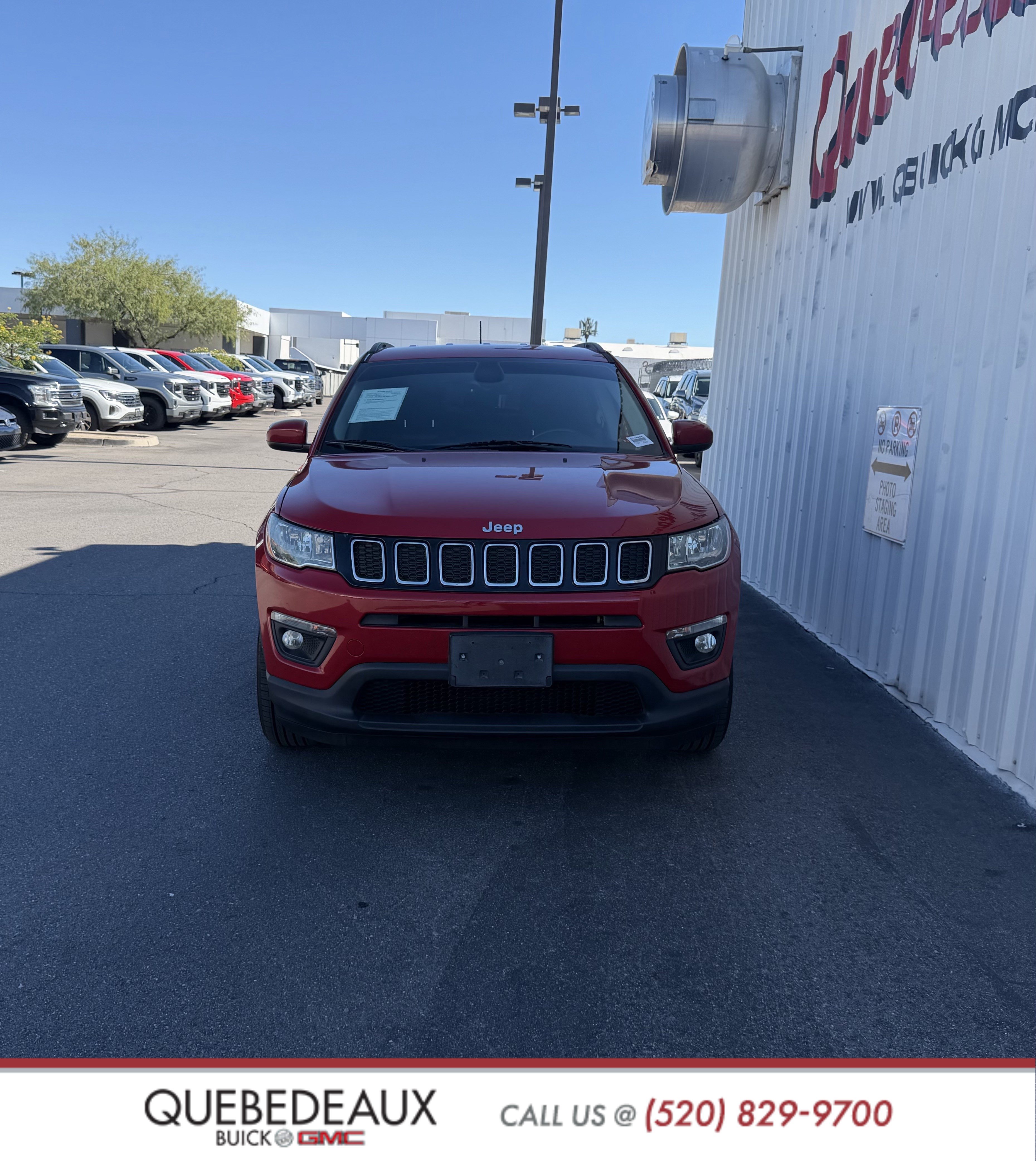 Used 2018 Jeep Compass Latitude w/ Popular Equipment Group AWD/4WD image 6