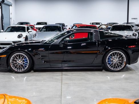 Used 2011 Chevrolet Corvette ZR1 w/ Preferred Equipment Group RWD image 3