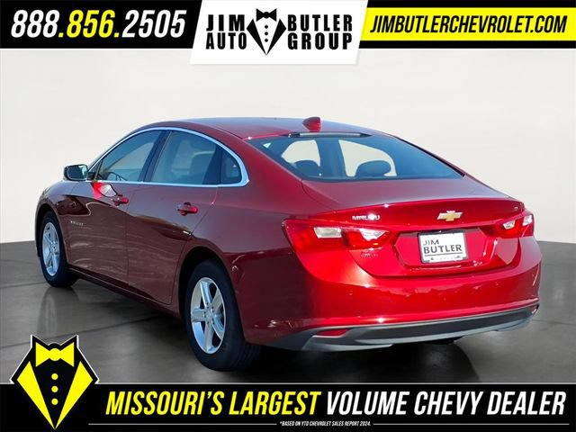 Used 2024 Chevrolet Malibu LT FWD image 2