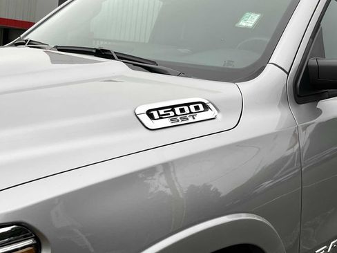 Used 2025 RAM 1500 Big Horn AWD/4WD image 12