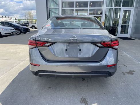 Used 2025 Nissan Sentra SV w/ Trunk Package FWD image 32