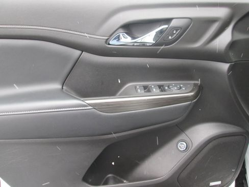 Used 2019 GMC Acadia SLT image 9