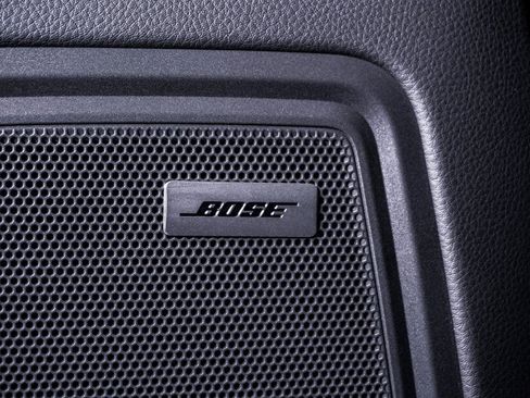 Certified 2025 Porsche Macan image 27