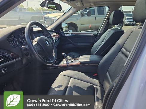 Used 2011 BMW X5 xDrive35i image 5