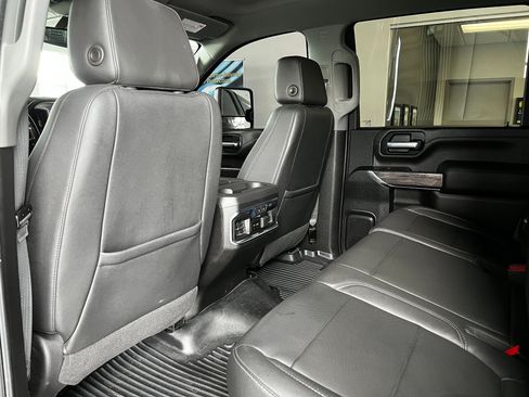 Used 2021 Chevrolet Silverado 2500 LTZ w/ LTZ Plus Package AWD/4WD image 18