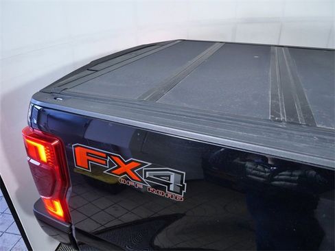 Used 2020 Ford F250 Platinum w/ FX4 Off-Road Package image 11