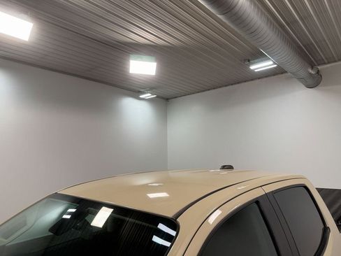 Used 2022 GMC Canyon AT4 image 42