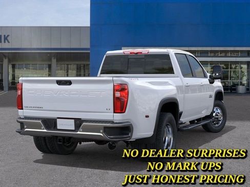 New 2026 Chevrolet Silverado 3500 LT AWD/4WD image 4