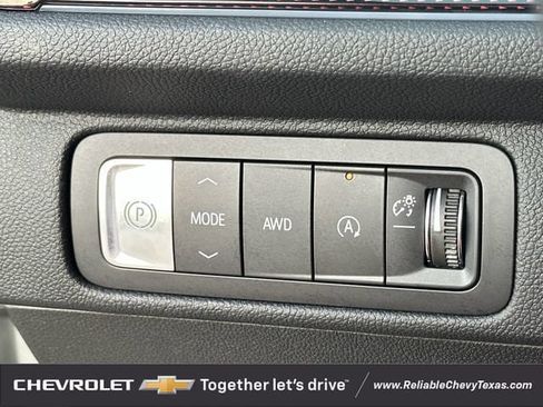 New 2026 Chevrolet Traverse Z71 w/ Driver Confidence Package AWD/4WD image 23