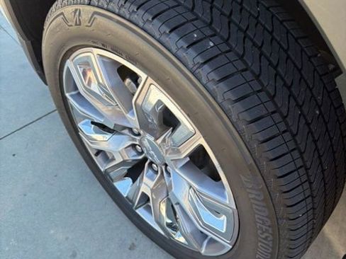 Used 2026 GMC Sierra 1500 Denali AWD/4WD image 4