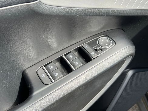 Used 2025 Kia Soul LX w/ LX Technology Package image 18