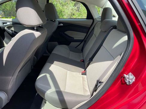 Used 2014 Ford Focus SE image 14
