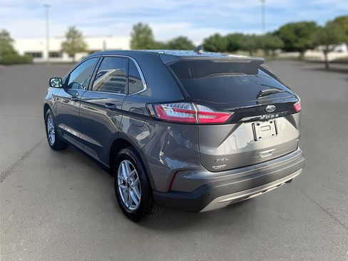 Used 2023 Ford Edge SEL w/ Convenience Package image 5
