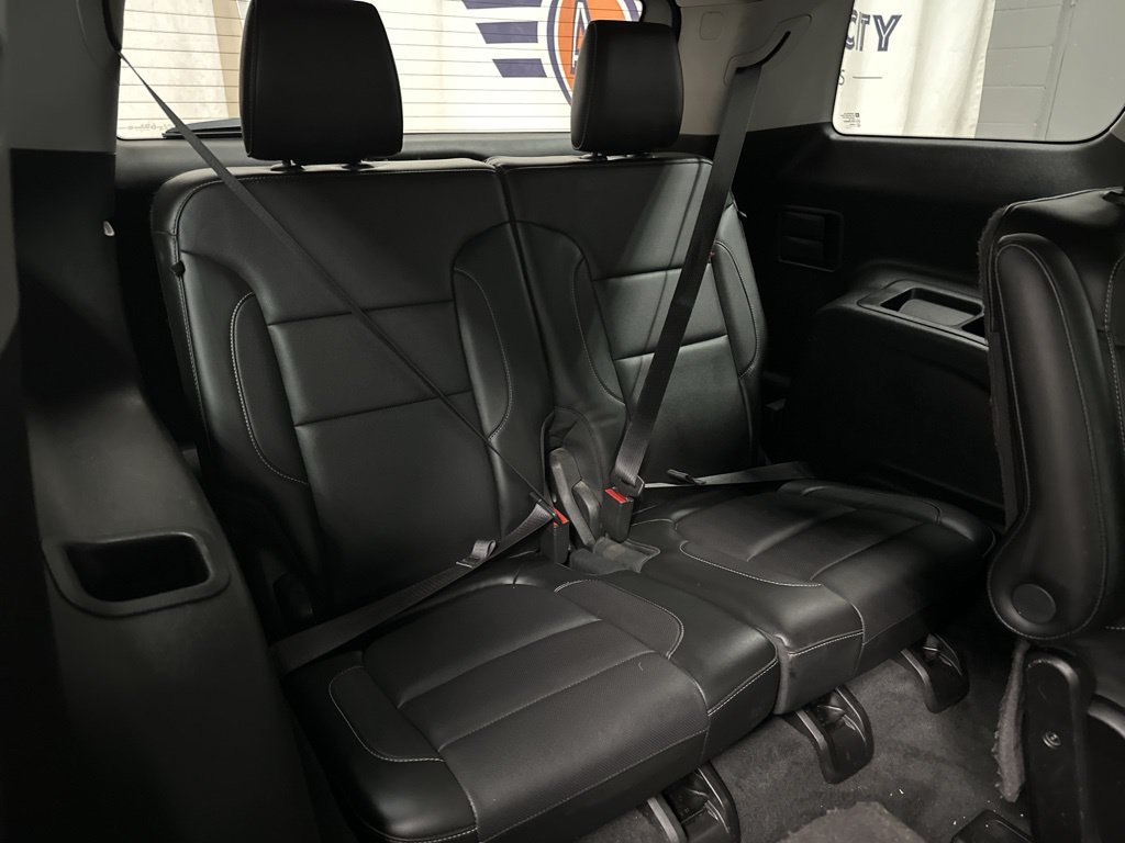 Used 2017 GMC Acadia SLT AWD/4WD image 23