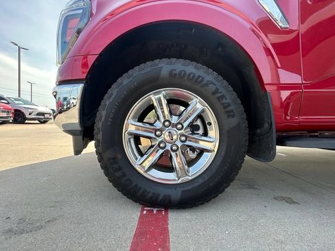 Used 2025 Ford F150 Lariat AWD/4WD image 6