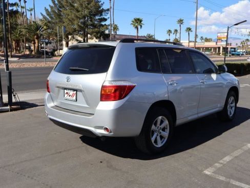 Used 2010 Toyota Highlander 2WD image 7