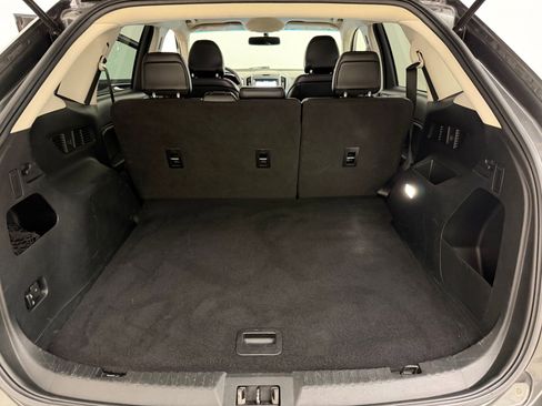 Used 2017 Ford Edge SEL w/ Equipment Group 201A image 30