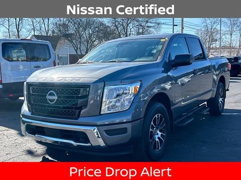Certified 2024 Nissan Titan SV w/ Accessory Utility Package AWD/4WD image 5