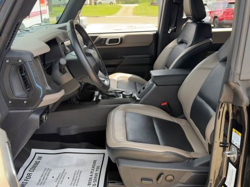 Used 2024 Ford Bronco Wildtrak AWD/4WD image 7