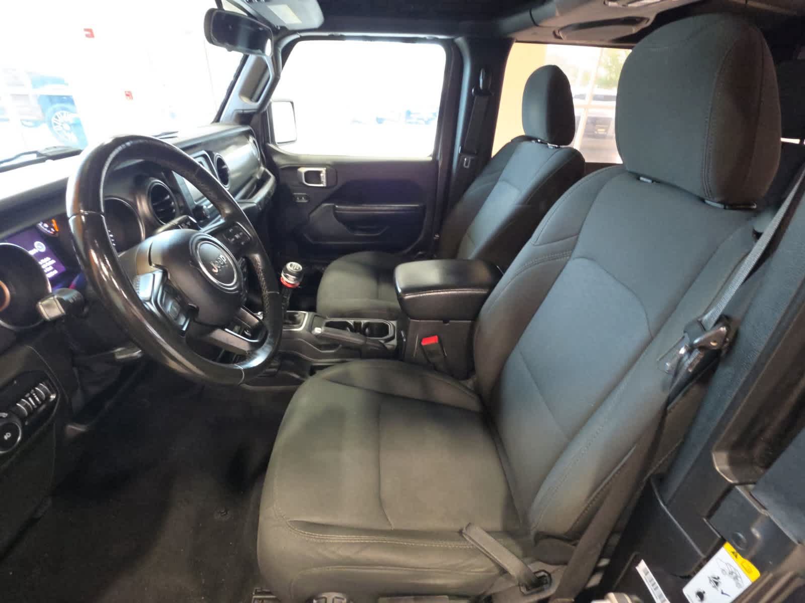 Used 2020 Jeep Wrangler Sport AWD/4WD image 16