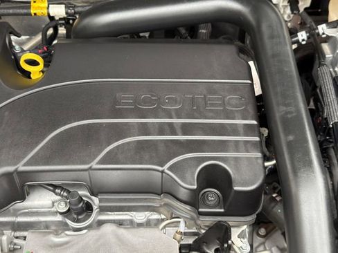 Used 2025 Chevrolet Equinox RS w/ Safety and Technology Package image 30