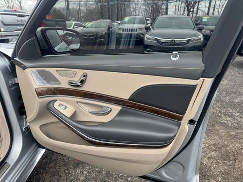 Used 2017 Mercedes-Benz S 63 AMG 4MATIC Sedan image 31