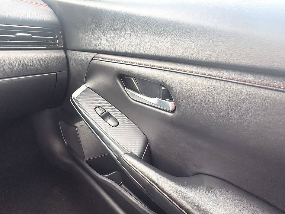 Certified 2025 Nissan Sentra SR FWD image 26