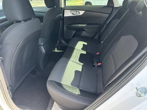 Used 2024 Kia Forte LXS FWD image 13