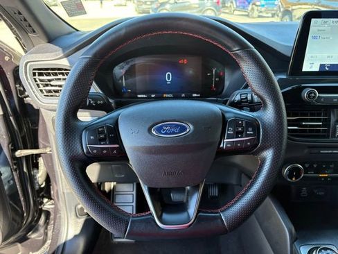 Used 2025 Ford Escape ST-Line image 13