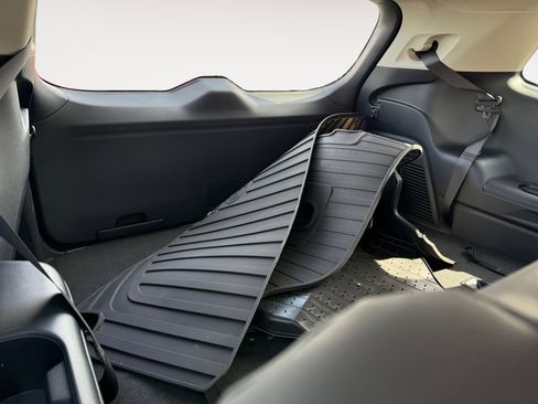 New 2026 Subaru Ascent Premium image 18