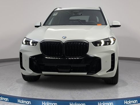 New 2026 BMW X5 xDrive40i w/ M Sport Package image 2